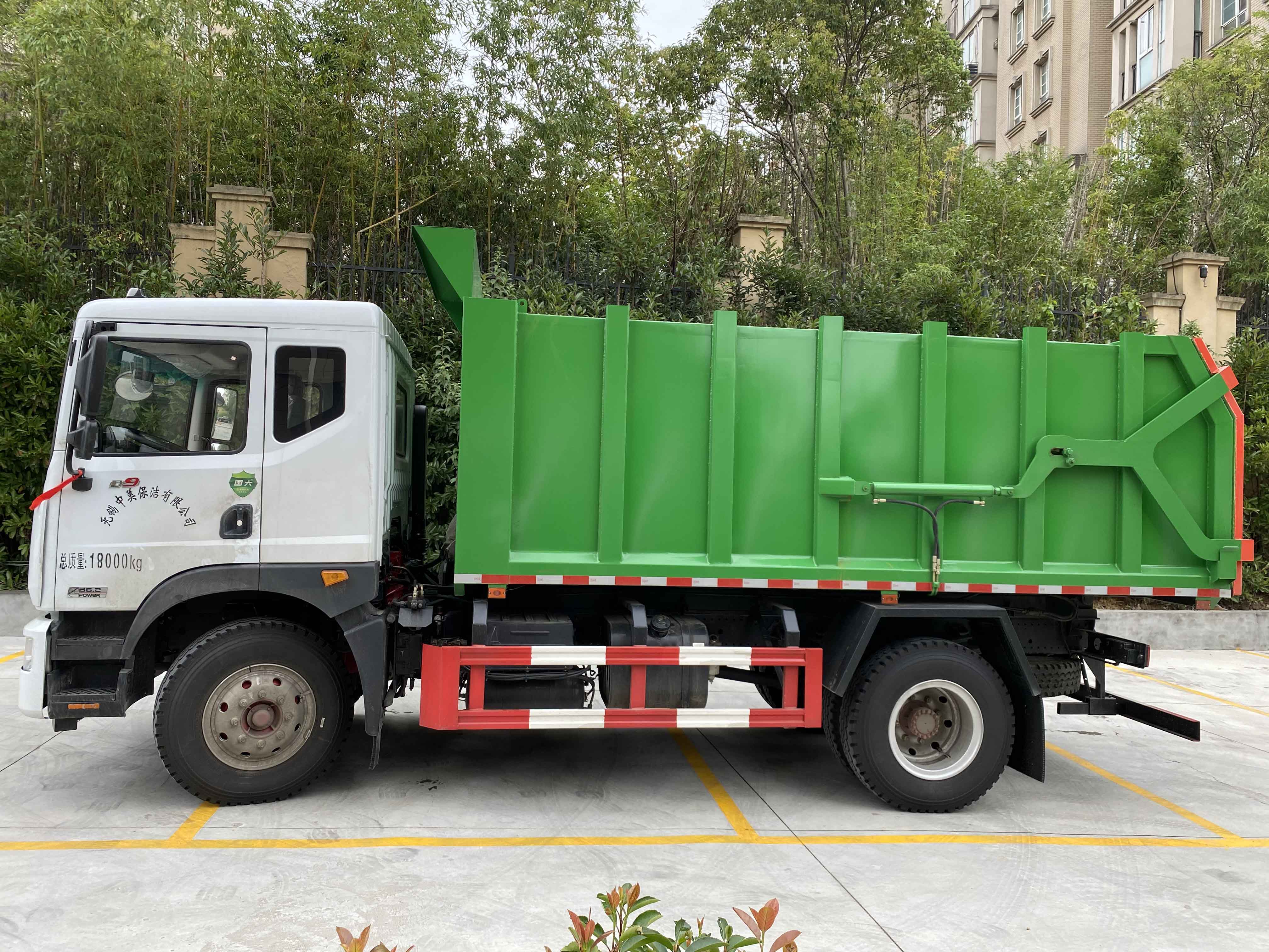 踩点无锡的垃圾清运现场